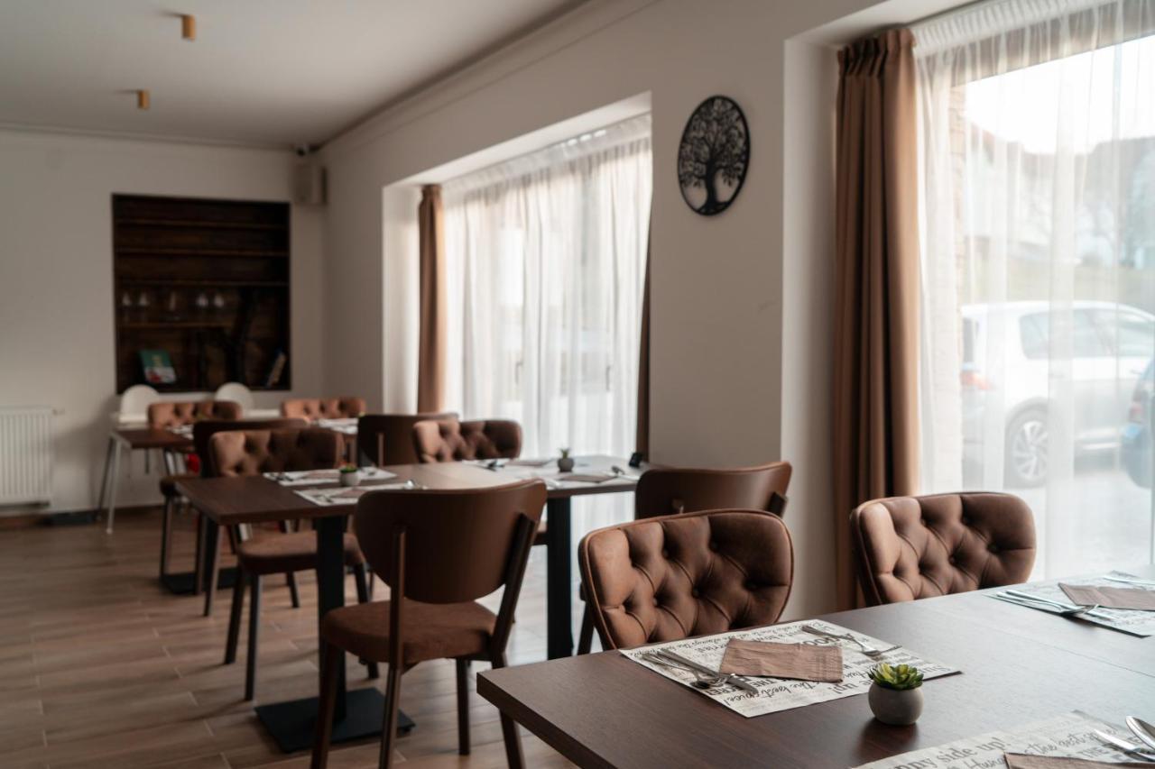 Bed and Breakfast Rozsa Etterem & Panzio Pětikostelí Exteriér fotografie